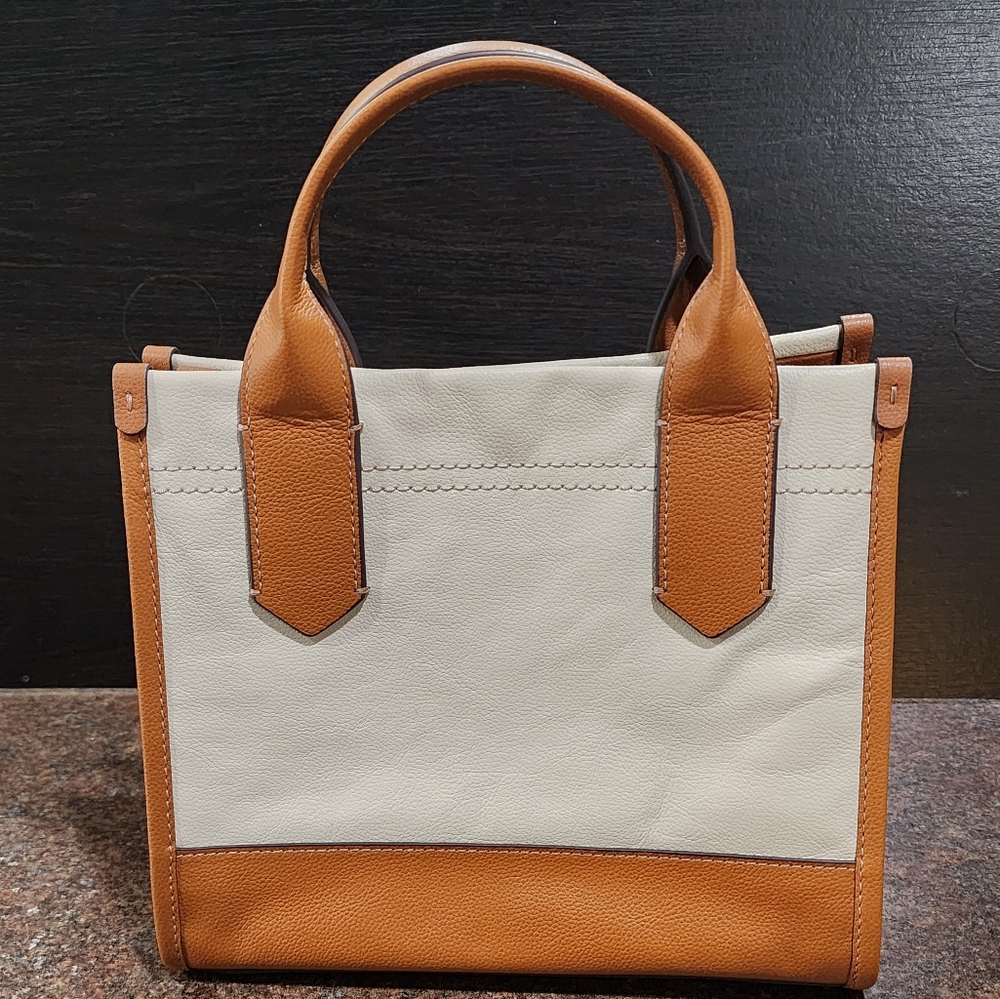 Fossil Brand Tan and Cream Kyler Small Tote